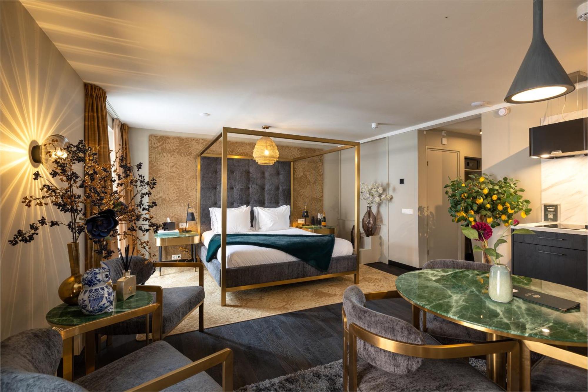 The River Hotel 4*