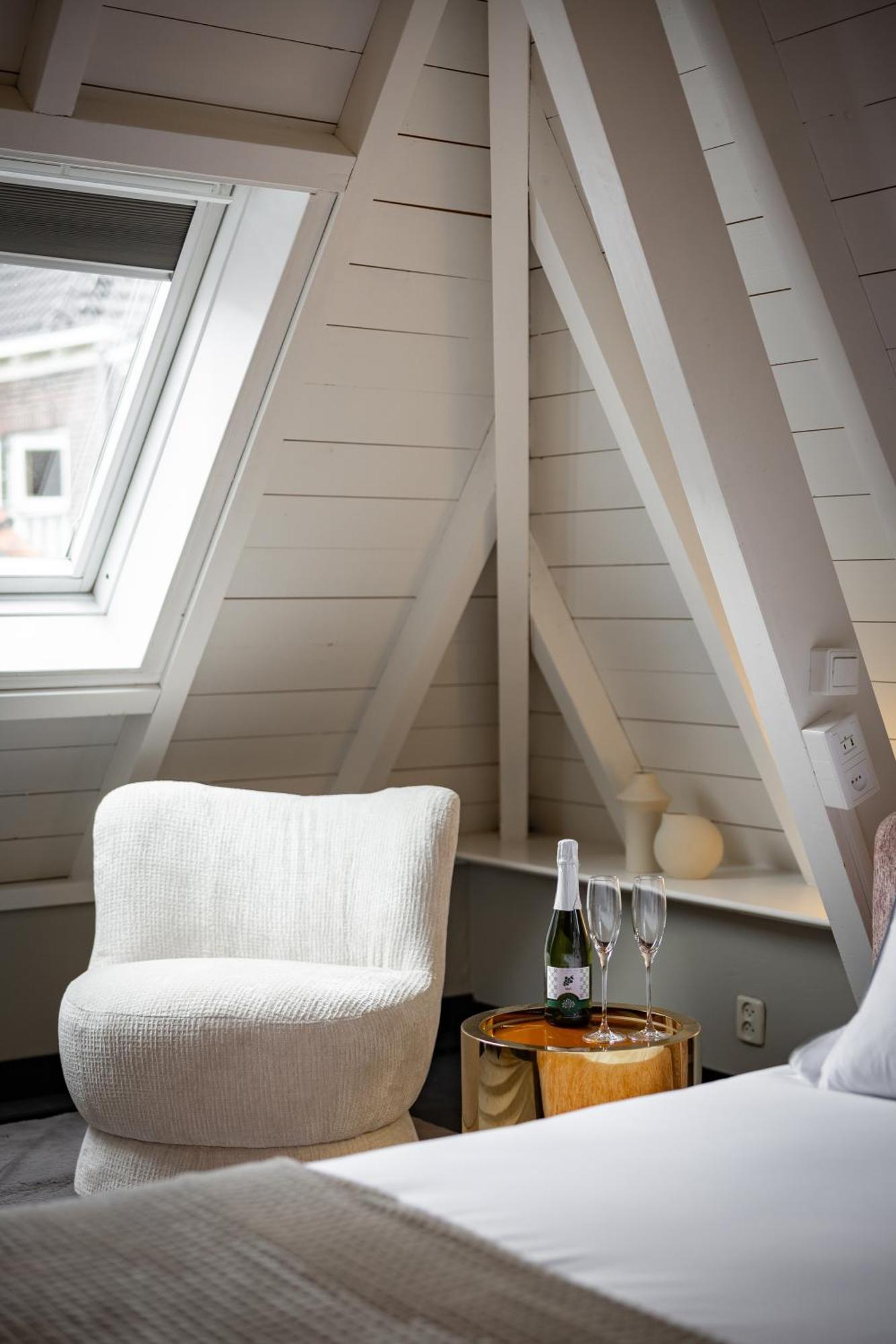 The River Hotel 4*